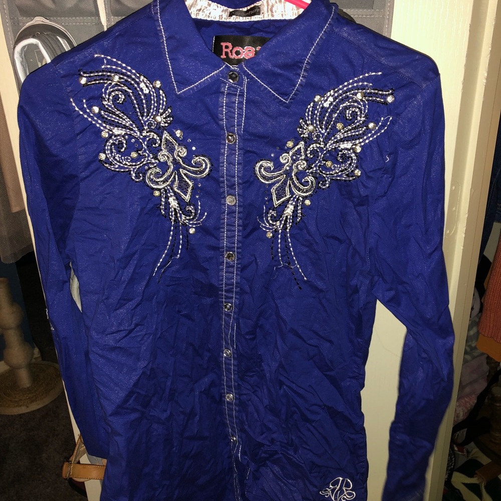 Button up show shirt